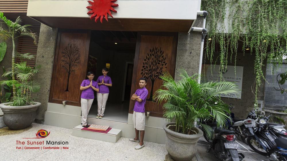 Sunset Mansion Seminyak Aparthotel Bagian luar foto