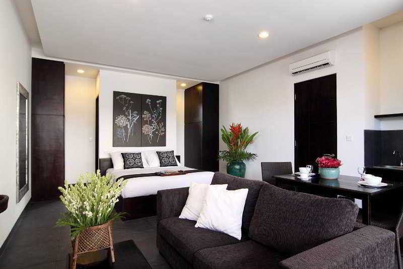 Sunset Mansion Seminyak Aparthotel Bagian luar foto