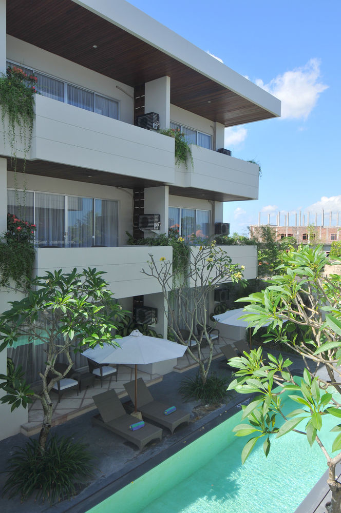 Sunset Mansion Seminyak Aparthotel Bagian luar foto