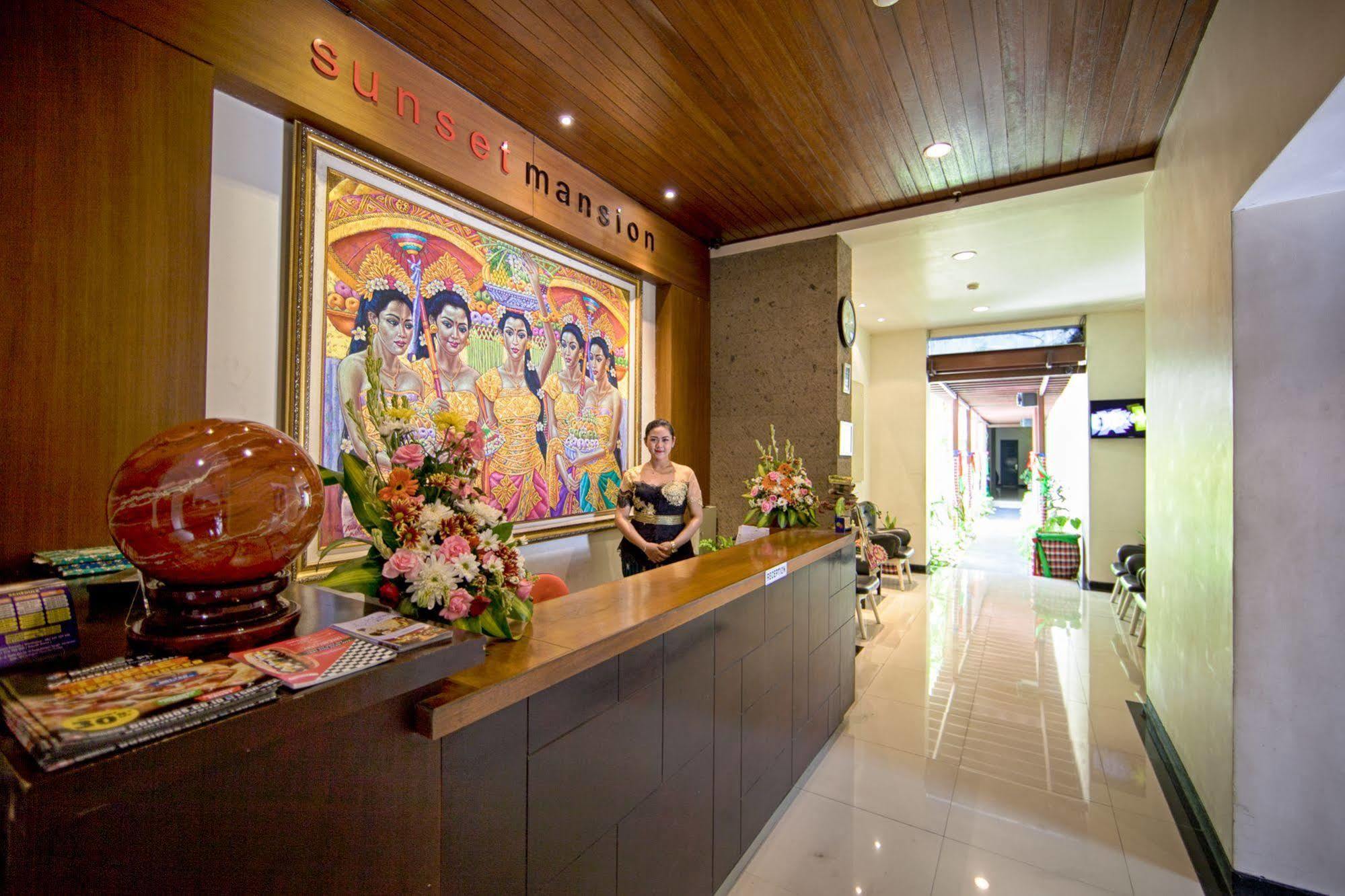 Sunset Mansion Seminyak Aparthotel Bagian luar foto